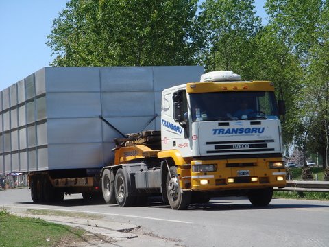 Carretón deprimido para 30 tn.