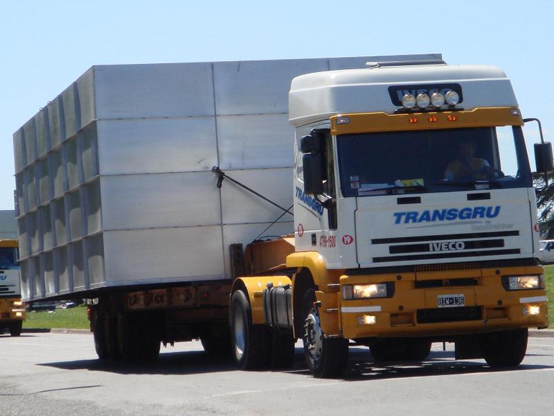 Transporte de bateas fuera de medida